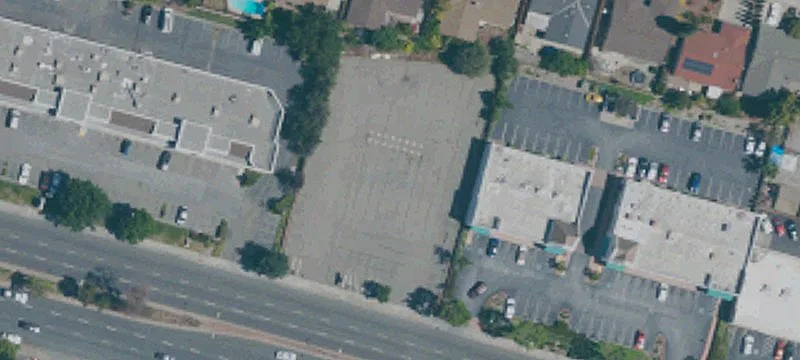 923 El Camino Real