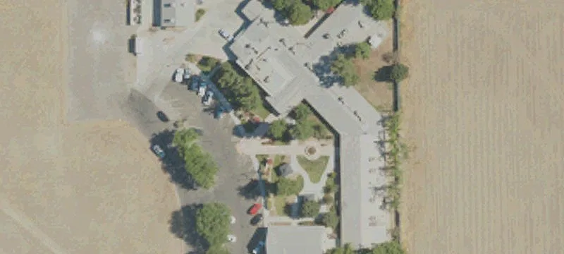 851 Leslie Ln