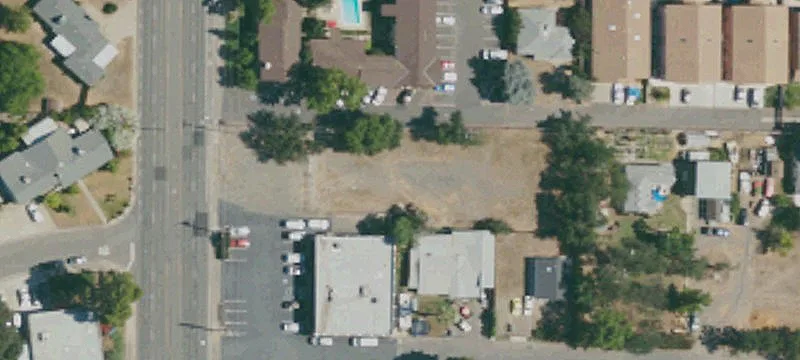 2538 Walnut Ave