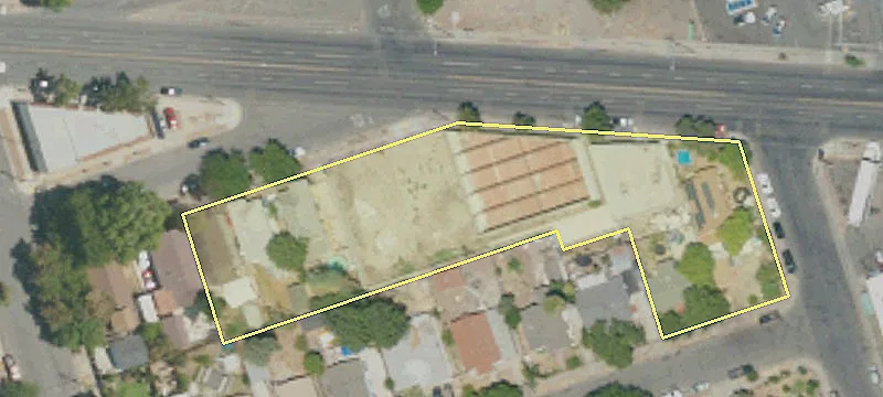2428 Main St