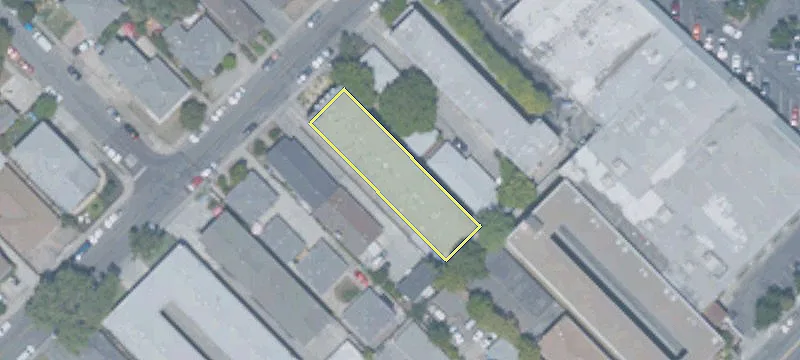 101 Oak Ave