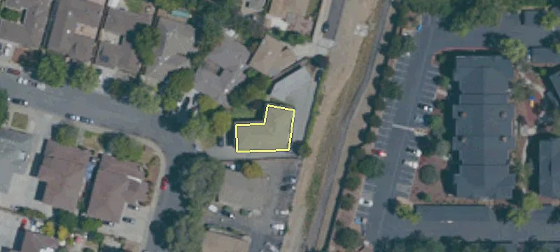 426 Hawthorn Ave