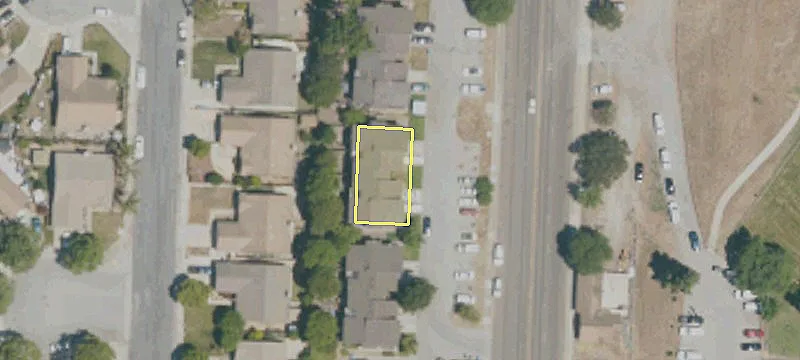 880 Memorial Dr