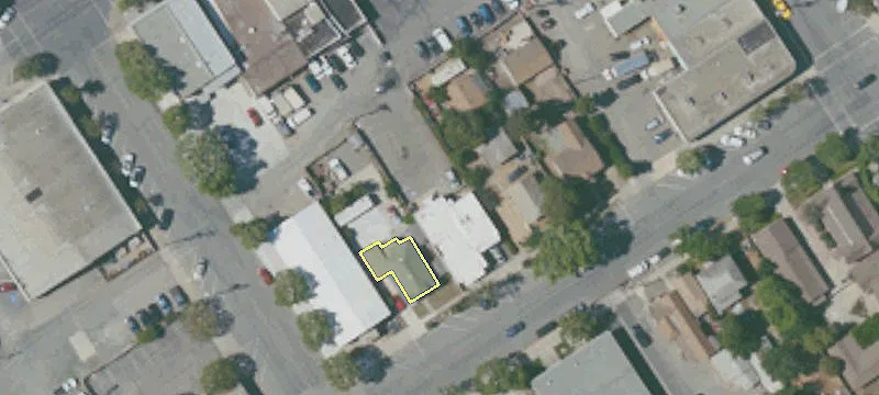 324 Bassett St
