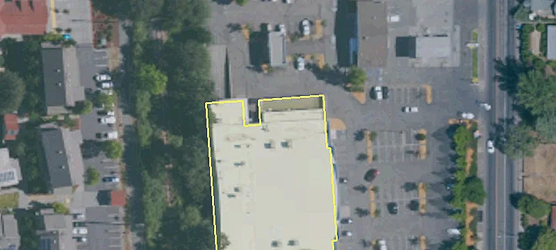 525 Healdsburg Ave