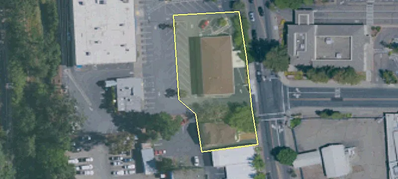 511 Healdsburg Ave