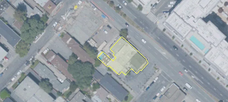 1322 El Camino Real