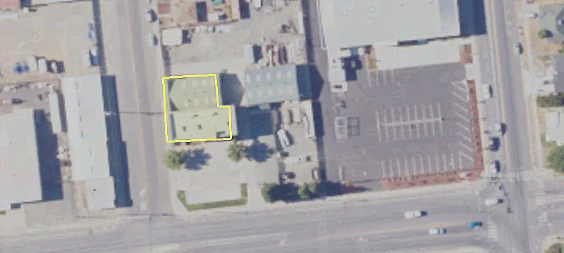 11 10th St