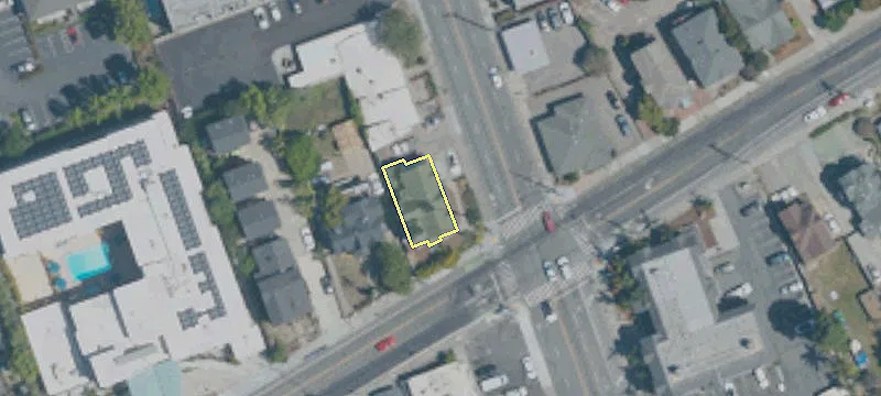 423 Broadway