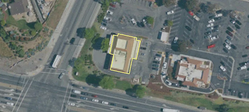 1998 Main St