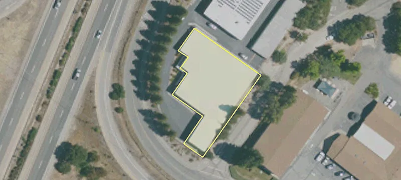 90 Santas Vlg Rd
