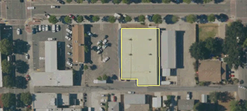 30 10th St