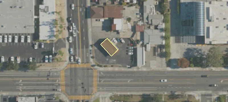1735 Valencia Dr