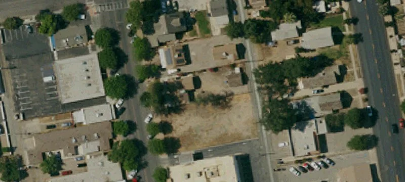 1320 Main St