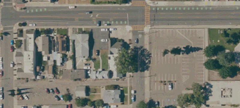 332 Yosemite Ave