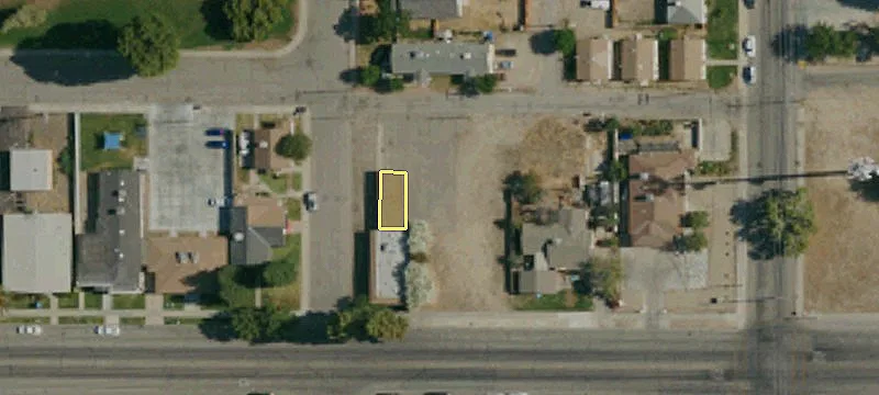 674 Oak Ave