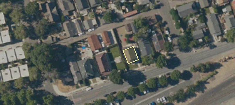73 6th St