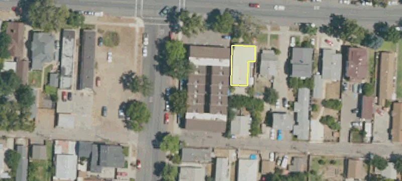 300 Pne St
