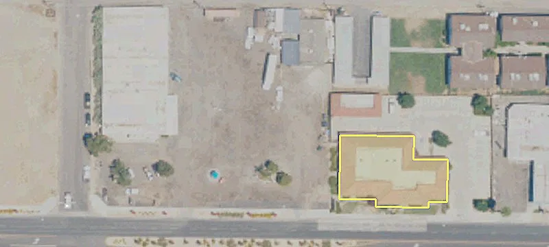 525 Visalia Rd