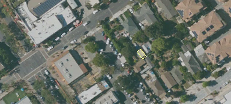 30 2nd St