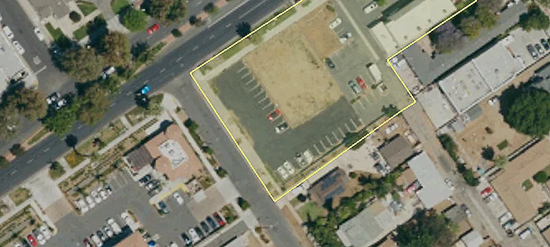 9624 Magnolia Ave