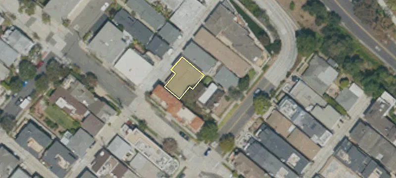 305 Fernleaf Ave