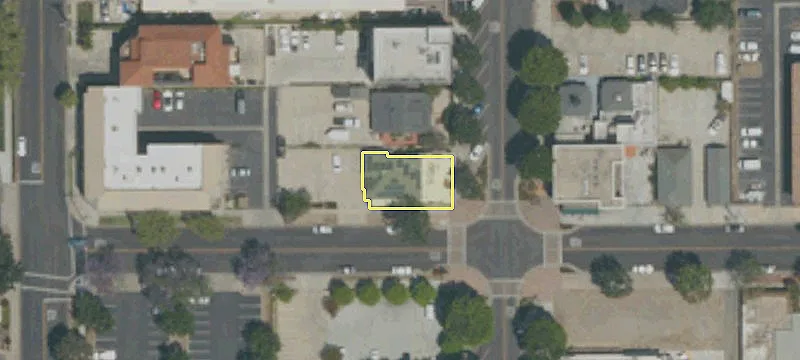 190 El Camino Real