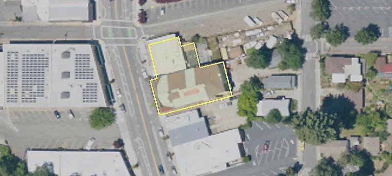 225 Main St
