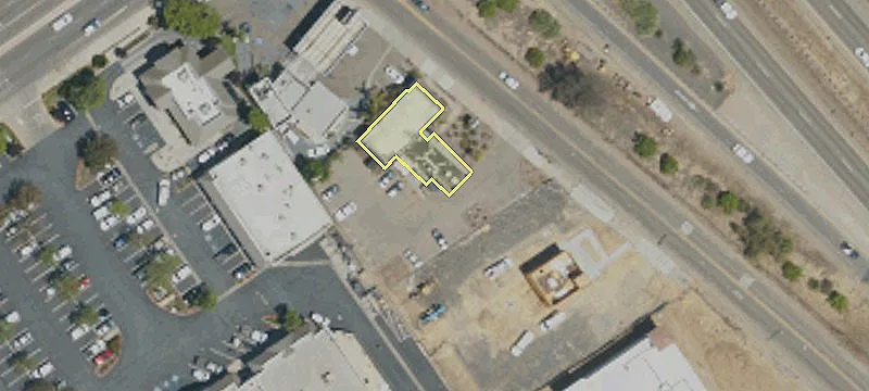 125 Frontage Rd