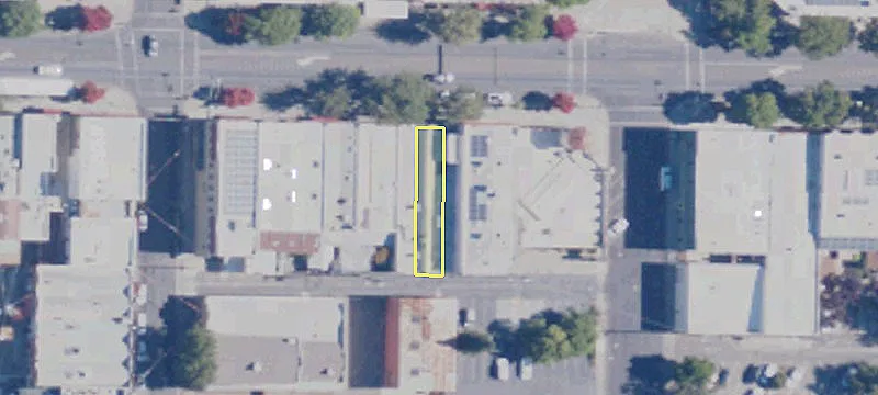 618 Main St