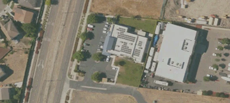 17600 Golden Vly Pkwy