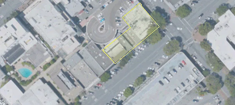 61 4th Ave