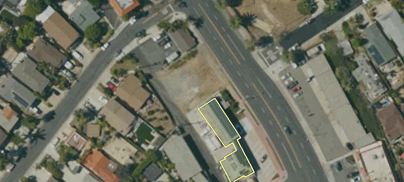2200 El Camino Real