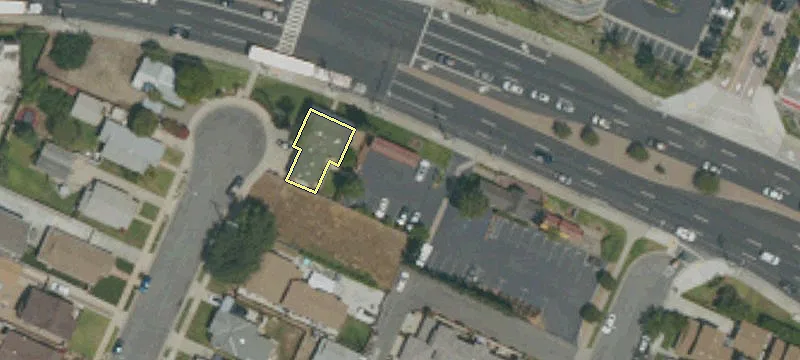 216 Imperial Hwy
