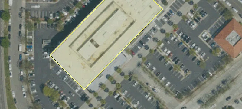 23521 Paseo De Valencia