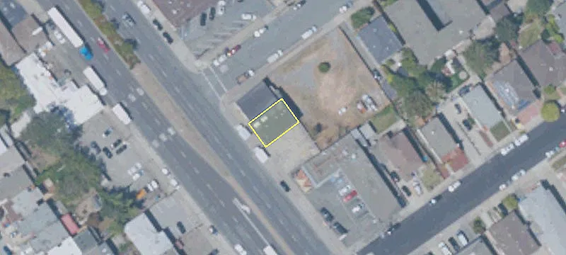 124 El Camino Real