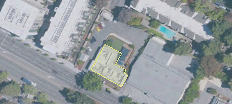 2246 El Camino Real