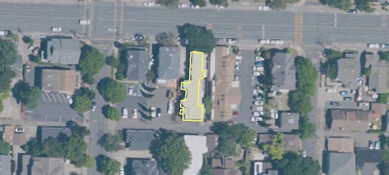 714 College Ave