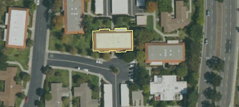 25092 Via Los Altos