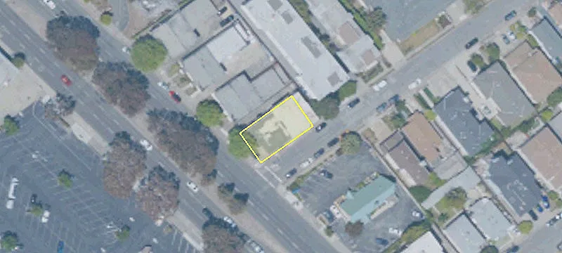800 El Camino Real