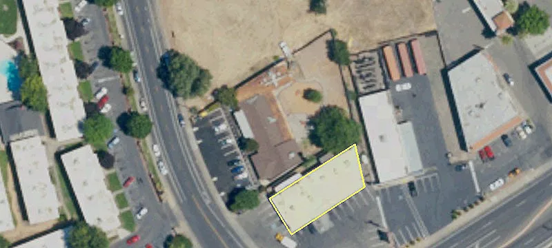 2052 La Loma Dr