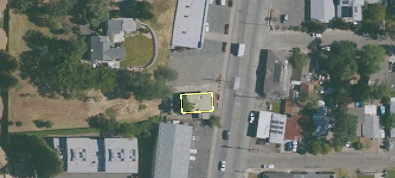 851 Main St