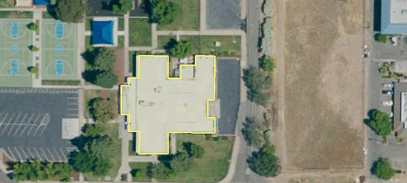 3337 James Way