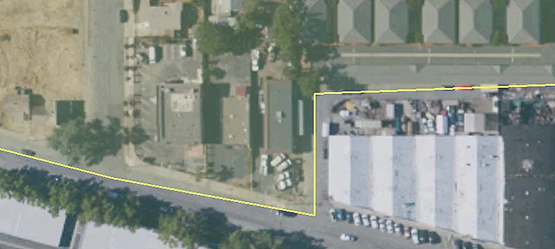 126 Railroad Ave