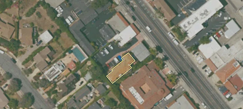 2939 De La Vina St