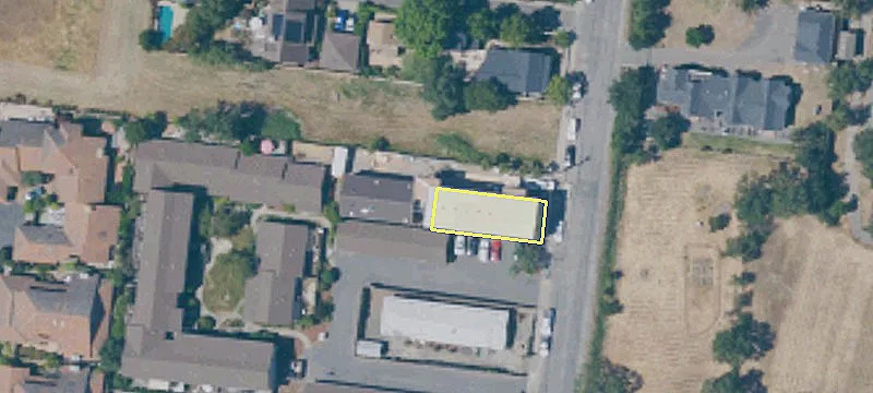 301 1st W St