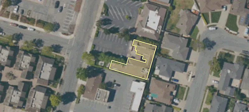 1095 Los Palos Dr
