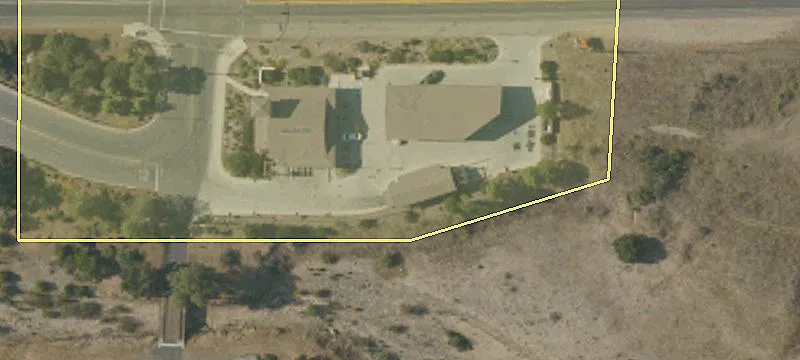 990 Edison St