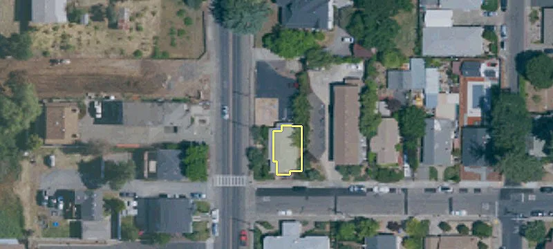 810 Healdsburg Ave