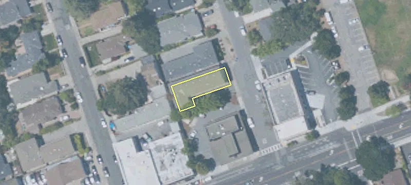 924 Academy Ave